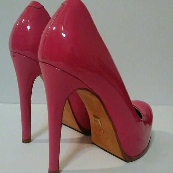 POUR LA VICTOIRE 6.5 PINK GLOSSY PATENT IRINA LEATHER PLATFORM HEELS - Picture 5 of 15